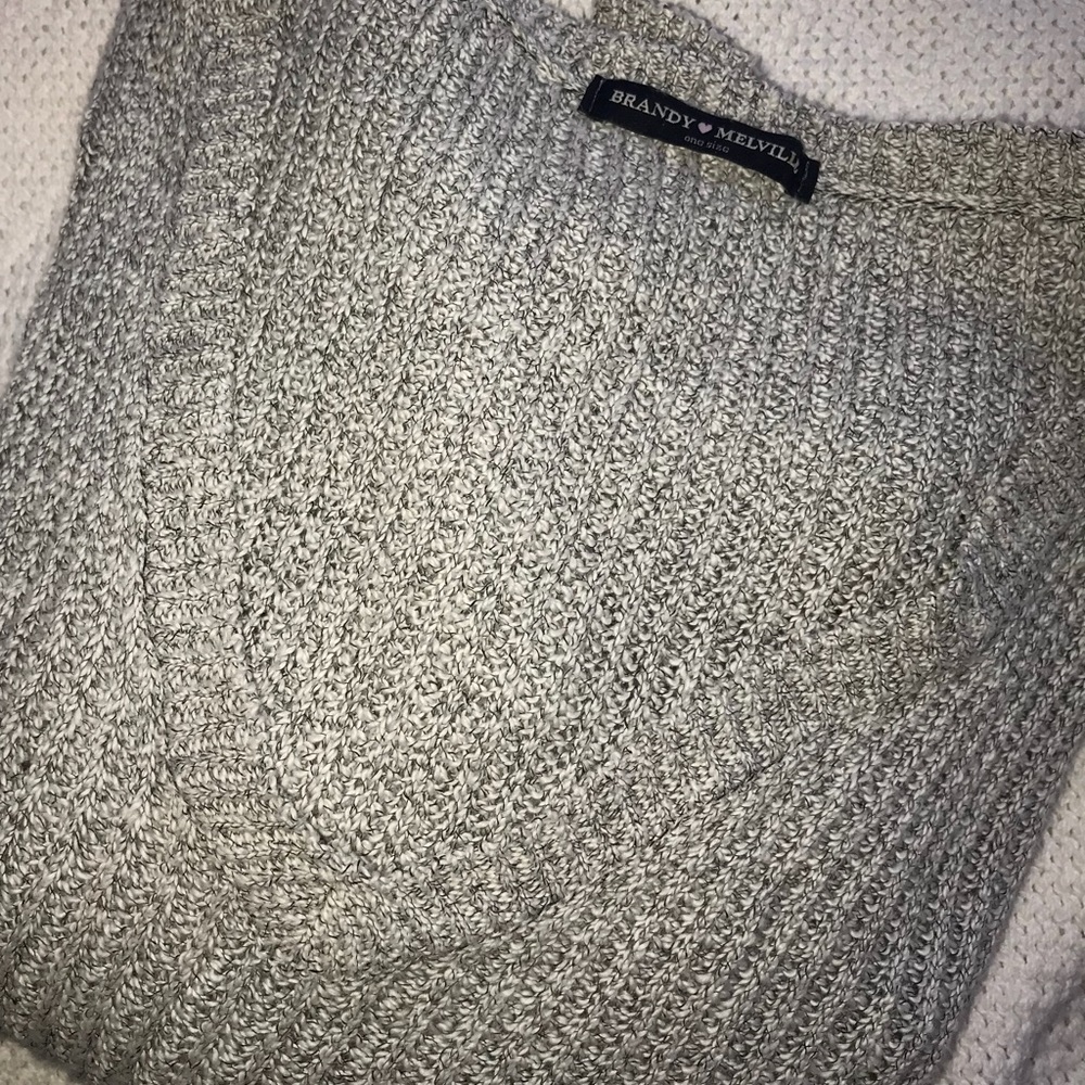 Brandy Melville sweater
